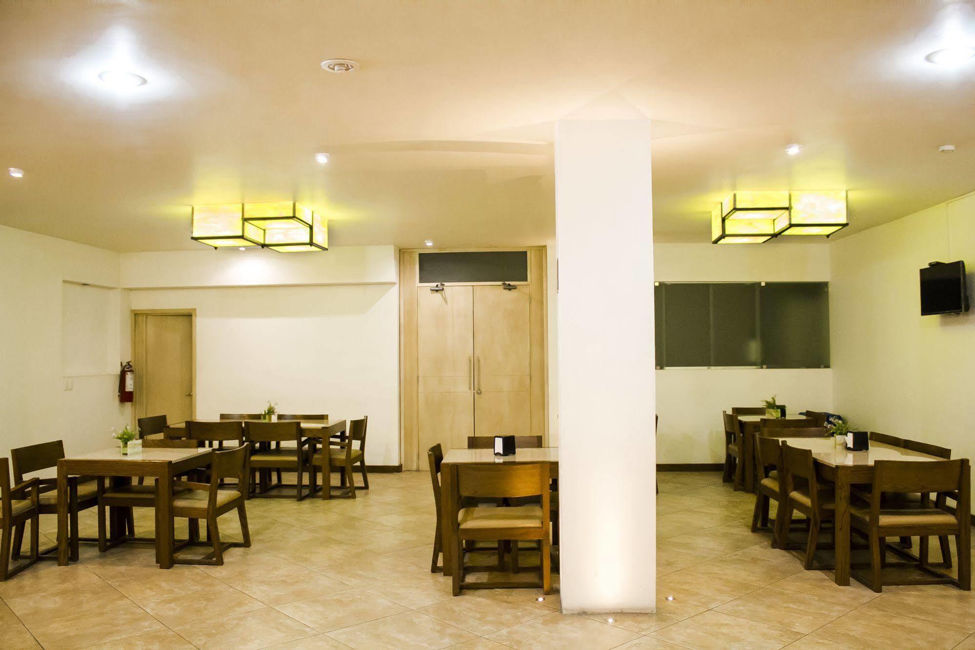 Hotel El Monte Salamanca Esterno foto